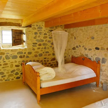 Gîtes du Domaine des Dames Vallon-Pont-dʼArc Extérieur photo