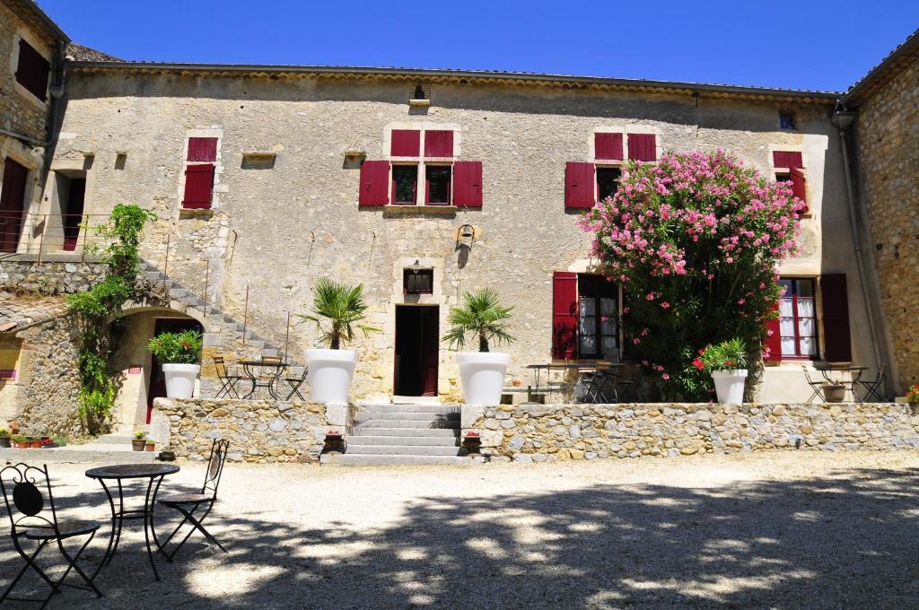 Du Domaine Des Dames *